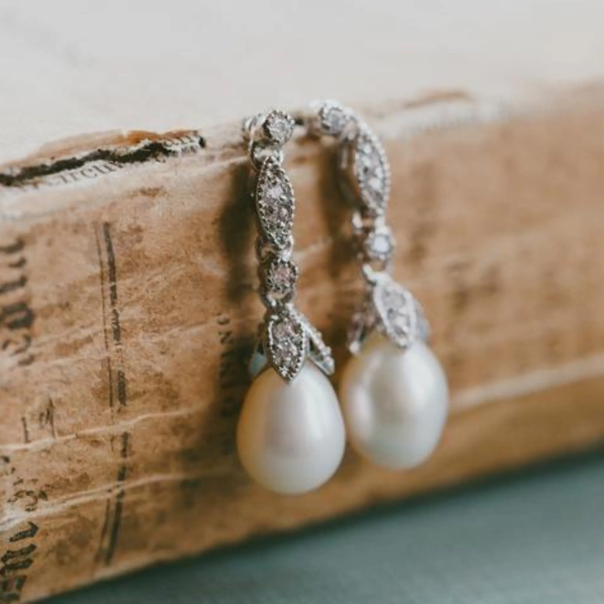 Beverly Jewellery Set, Freshwater Pearl Earrings with Pendant Necklace