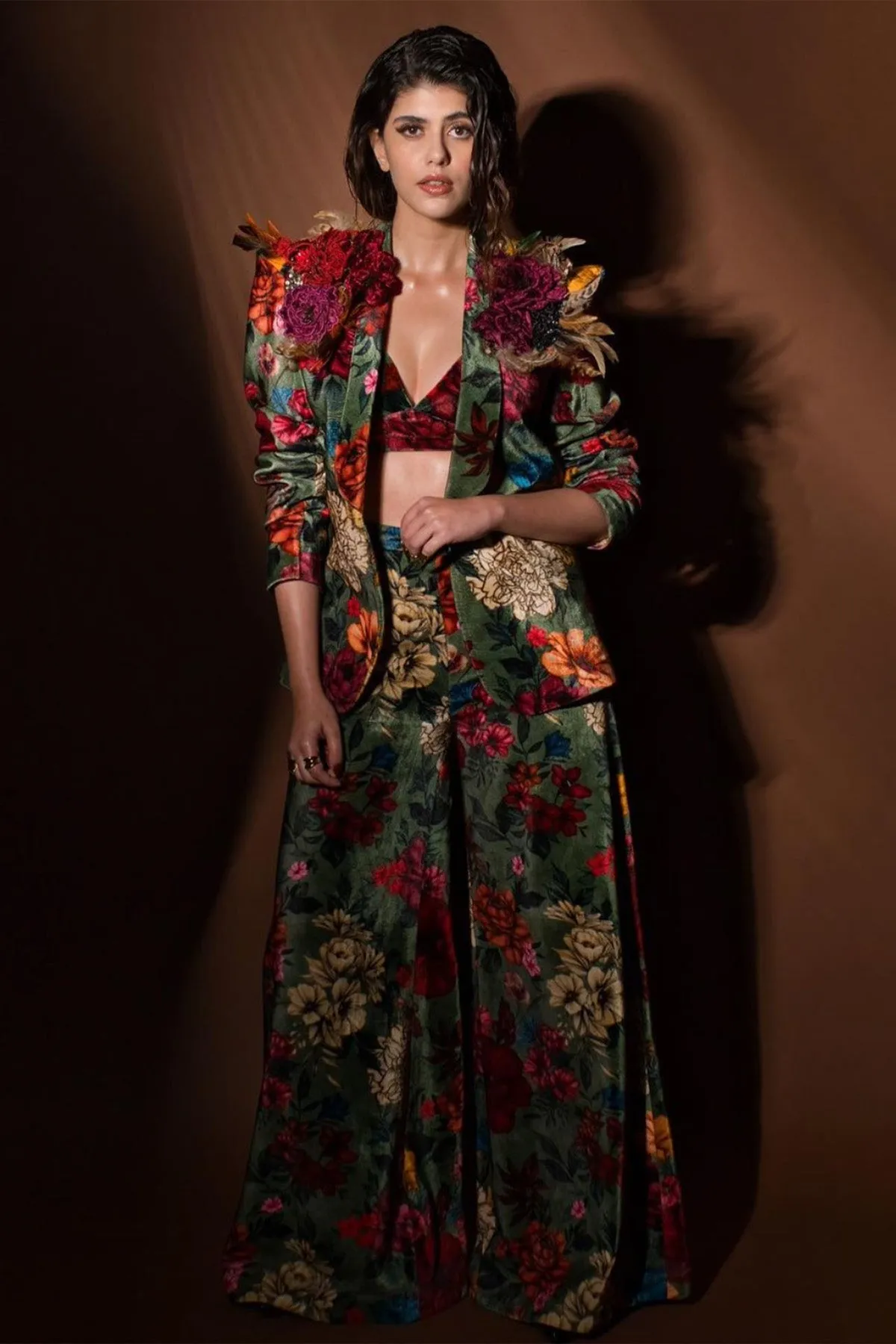 Green Velvet Suit With Trousers, Top And Jacket
